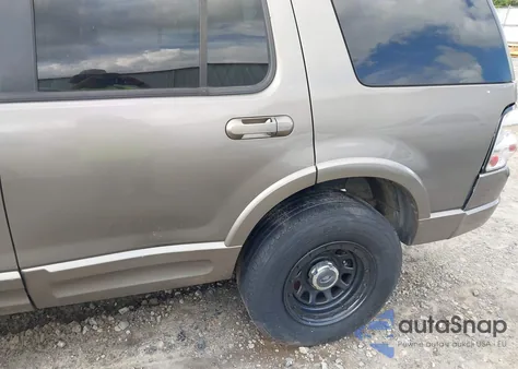 2002 Ford Explorer Limited из США, поврежденный, VIN 1FMZU75E02ZC13078